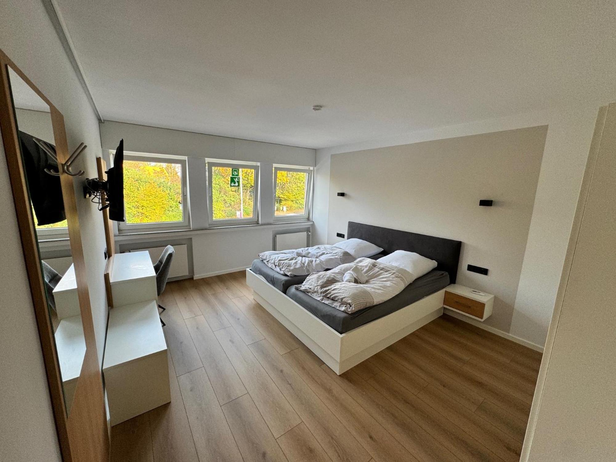 Cafe Pieper Hotel Bergisch Gladbach Eksteriør bilde